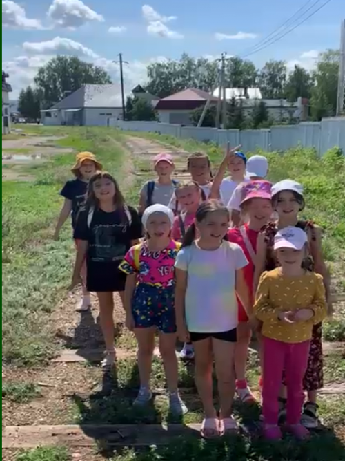 Уруссинские дети весело отдыхают летом