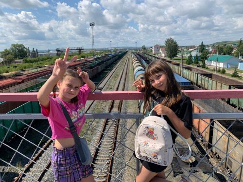 Уруссинские дети весело отдыхают летом