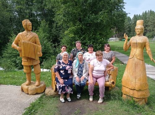 Ветераны района съездили на экскурсию в этнографический комплекс «Бабай Утары»
