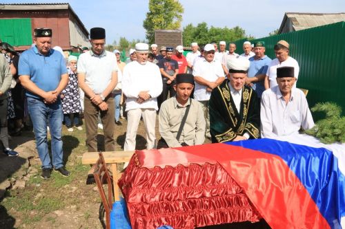 Жители Ютазинского района попрощались с погибшим в ходе СВО земляком