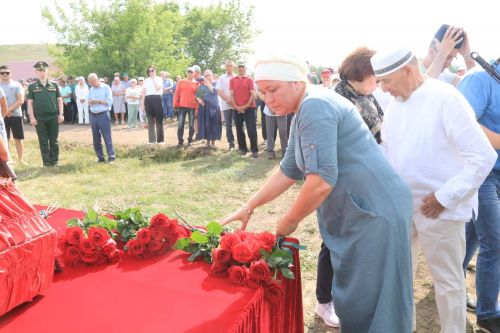 Жители Ютазинского района попрощались с погибшим в ходе СВО земляком