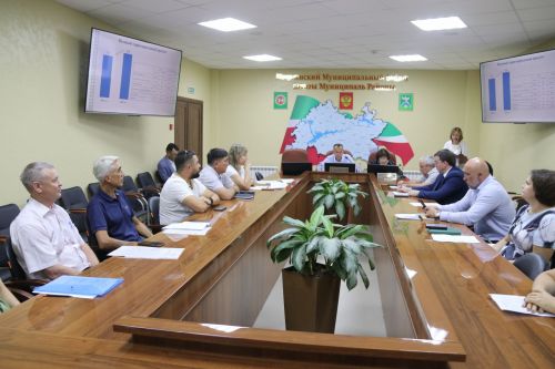 В зале заседаний исполкома района прошел экономический совет