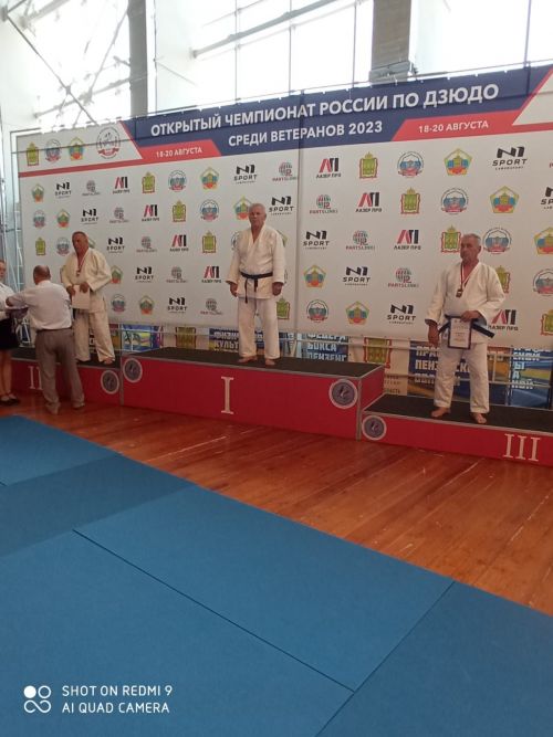 Тренер секции самбо спортивной школы «Атлант» стал Чемпионом России среди мастеров спорта