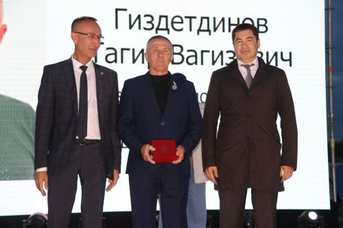 Ютазинцы получили свои награды в день рождения Уруссу