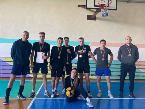 Сегодня в селе Байряка СК»Батыр» прошёл традиционный волейбольный турнир