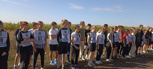 Возле с. Акса-Куль состоялись районные соревнования по Осеннему кроссу