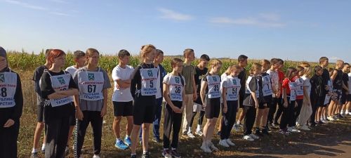 Возле с. Акса-Куль состоялись районные соревнования по Осеннему кроссу