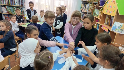 Младшие школьники узнали об опасностях виртуального общения