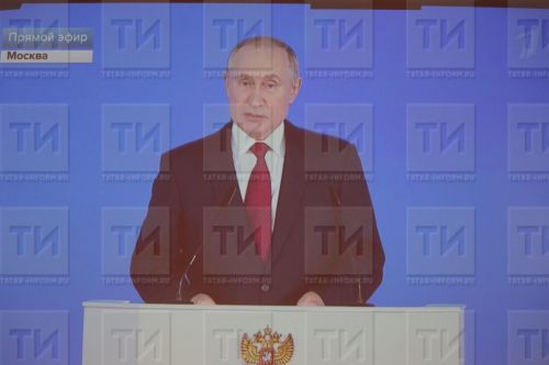 Путин: Забота о героях и их семьях — долг всех уровней власти в России