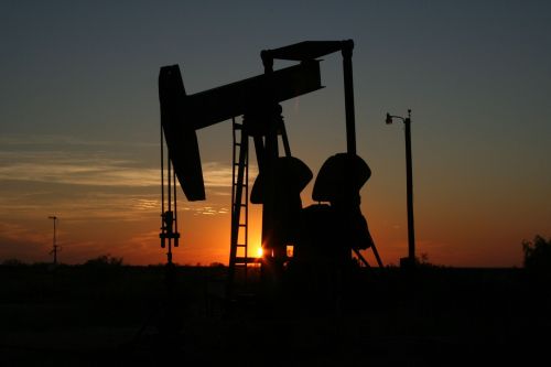 С днем нефтяника!