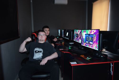 В ПМК “Атлант” прошел Кибер-турнир по CS:GO, посвященный Дню студента