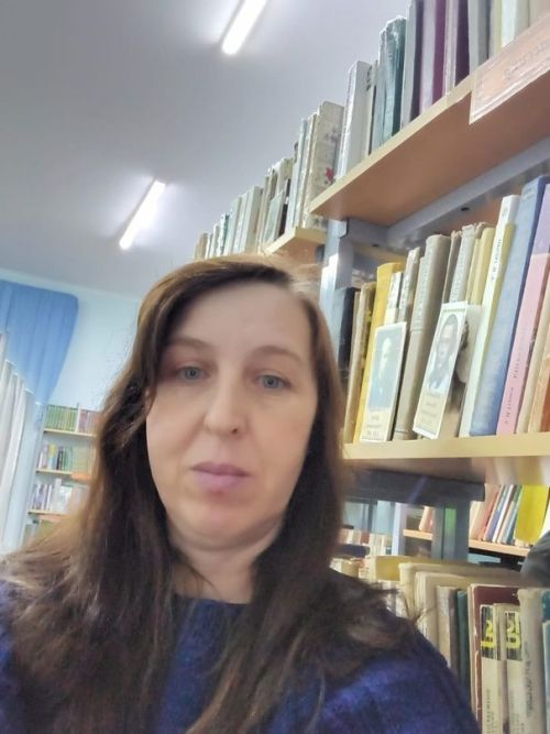 Фото-флешмоб «Селфи в библиотеке» прошел вчера в соц. сетях редакции