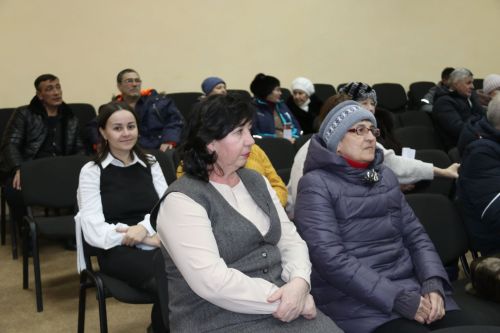 Абсалямовцы на сходе активно задавали вопросы
