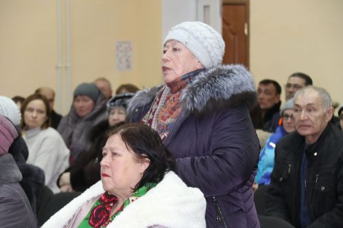 Абсалямовцы на сходе активно задавали вопросы