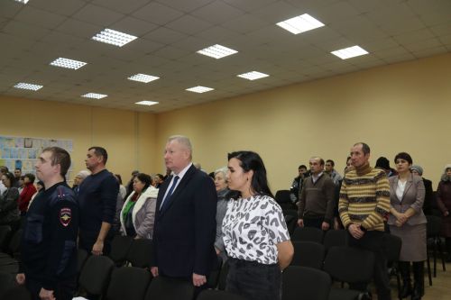 Абсалямовцы на сходе активно задавали вопросы