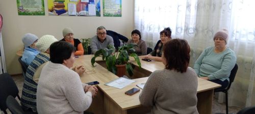 В Каракашлинской библиотеке собрались за круглым столом