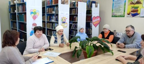В Каракашлинской библиотеке собрались за круглым столом