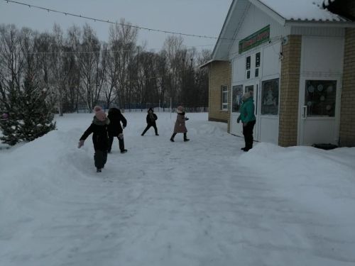 Акбашская детвора  играла и веселилась