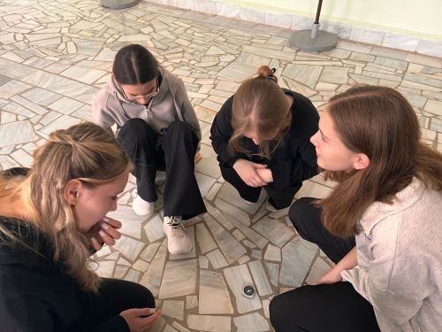 В школе номер 2 прошли соревнования по спортивному ориентированию для учащихся 8 класса