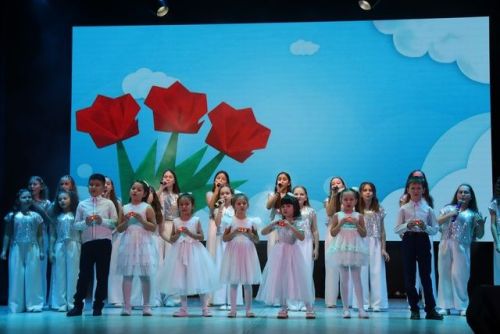 В Районном Доме культуры Ютазинского района состоялся праздничный концерт, приуроченный ко Дню матери