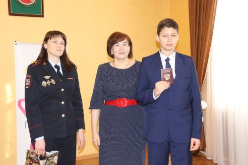 Ютазинские школьники получили паспорта в торжественной обстановке