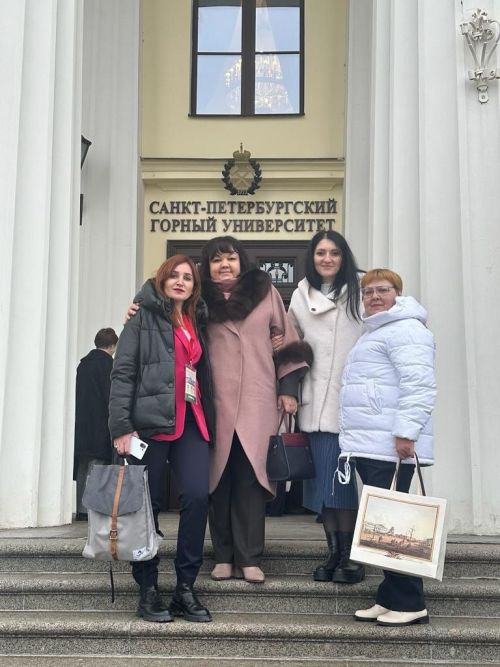 Директор Уруссинской СОШ № 3 представляет Ютазинский район на семинаре в Санкт-Петербурге