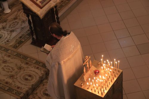 В Уруссинском Свято-Никольском храме прошла архиерейская литургия во Вселенскую родительскую субботу
