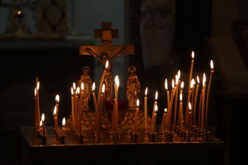 В Уруссинском Свято-Никольском храме прошла архиерейская литургия во Вселенскую родительскую субботу