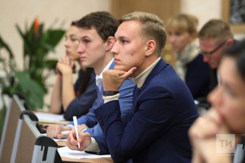 Патриотическое воспитание госслужащих: новое направление развития в Татарстане