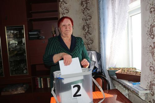 Глава района посетил на дому мать мобилизованного уруссинца Вячеслава Осипова