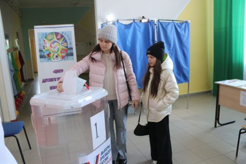 ЦДТ: выборы совпали с Масленицей