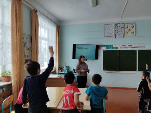 В весенние каникулы ребята посещают пришкольный лагерь