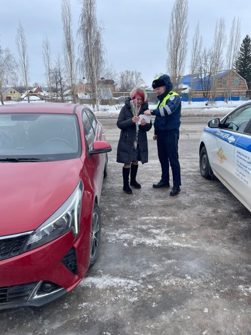 Автоледи Ютазинского района получили в подарок тюльпаны
