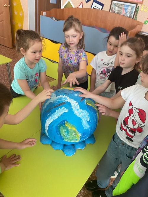 Детсадовцы узнали, что за праздник - День космонавтики
