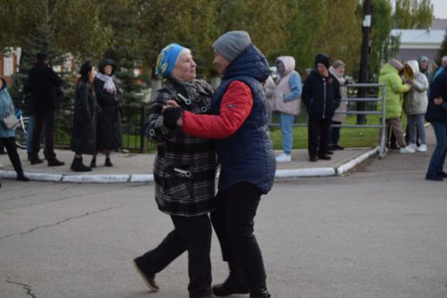 Концерт в День Победы порадовал ютазинцев