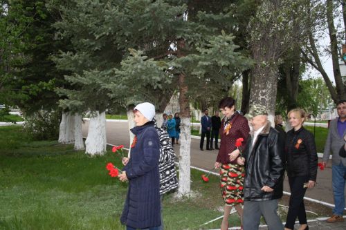 Заводчане патриотично встретили Победный май