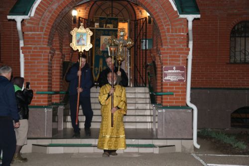 В Свято-Никольском храме Уруссу состоялось праздничное богослужение