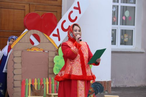 На площади РДК прошло праздничное мероприятие