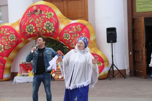 На площади РДК прошло праздничное мероприятие