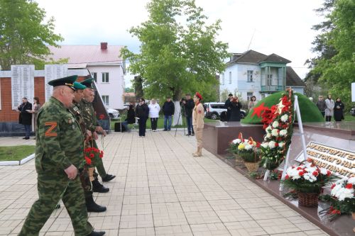 9 Мая: ютазинцы за содружество серпа и молота