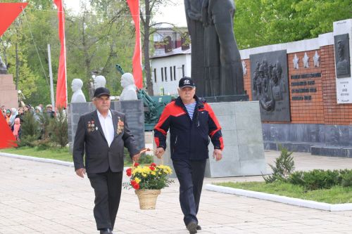 9 Мая: ютазинцы за содружество серпа и молота