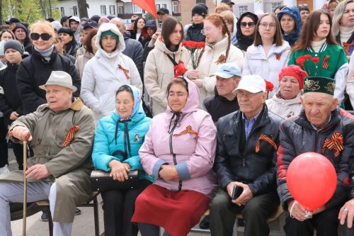 9 Мая: ютазинцы за содружество серпа и молота
