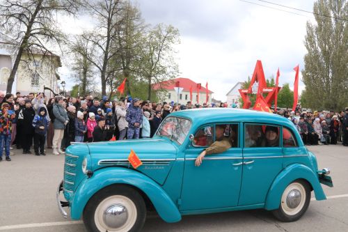 9 Мая: ютазинцы за содружество серпа и молота