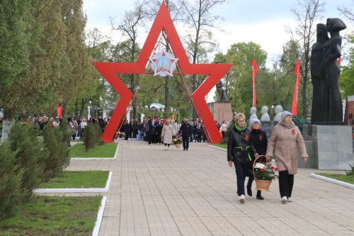9 Мая: ютазинцы за содружество серпа и молота