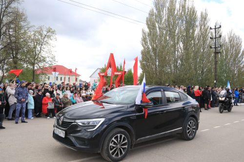 9 Мая: ютазинцы за содружество серпа и молота