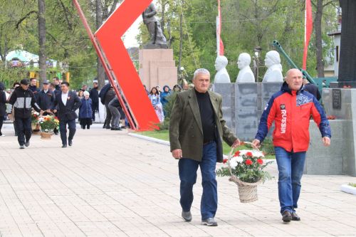 9 Мая: ютазинцы за содружество серпа и молота
