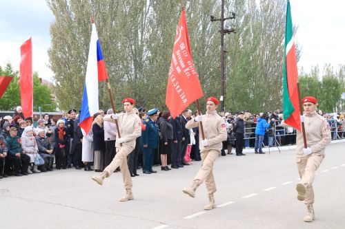 9 Мая: ютазинцы за содружество серпа и молота