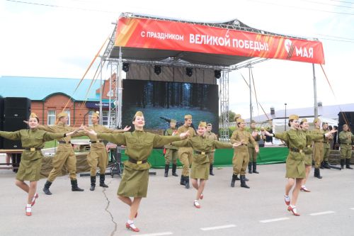 9 Мая: ютазинцы за содружество серпа и молота