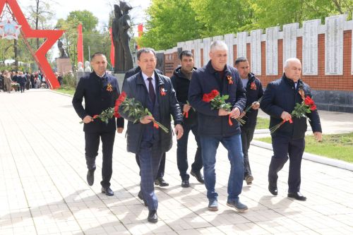9 Мая: ютазинцы за содружество серпа и молота