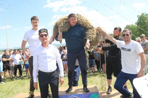 Корэш — любимое зрелище ютазинцев на Сабантуе